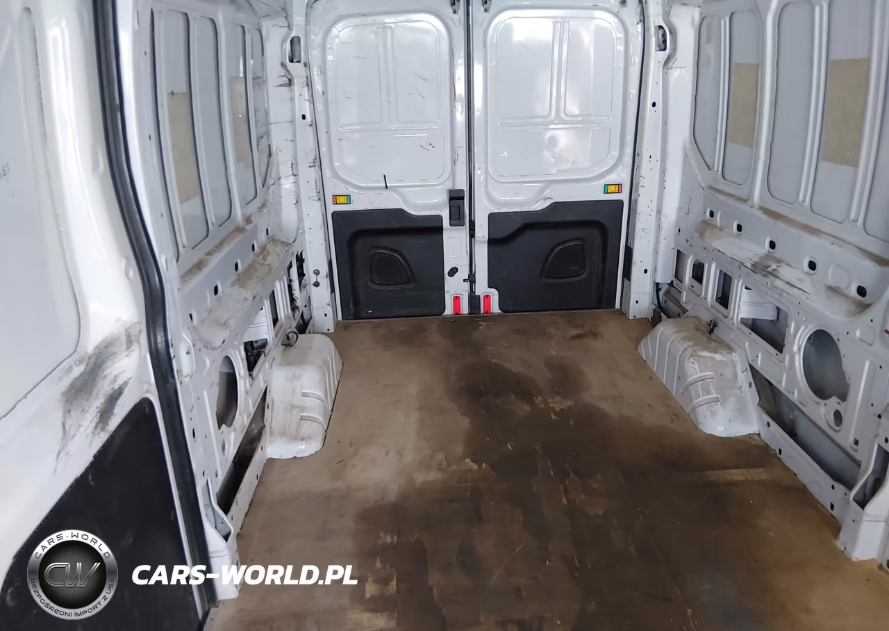 2018 Ford Transit-250 VIN:1FTYR2CM2JKB23937 - 5