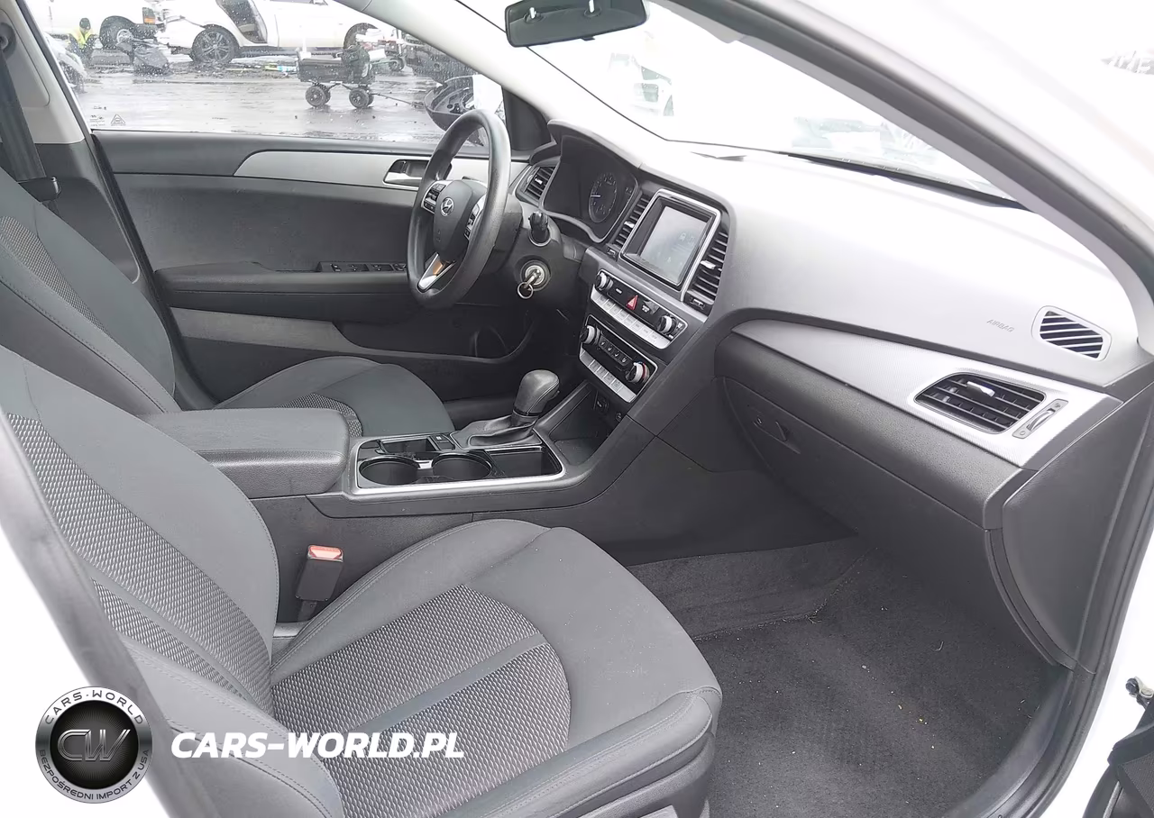 2019 Hyundai Sonata Se VIN:5NPE24AF6KH735002 - 5