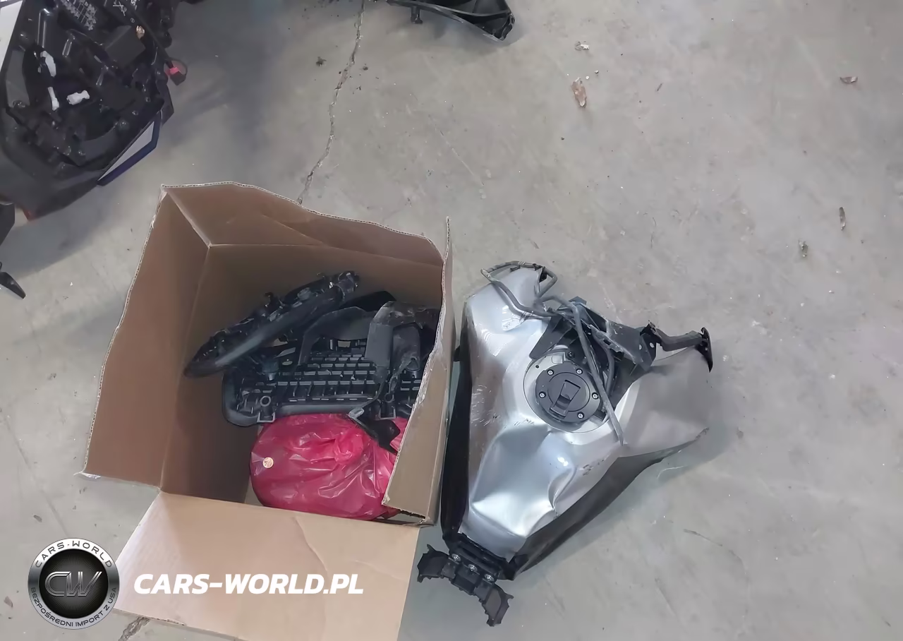 2025 Yamaha Mt09 Sp VIN:JYARN95E5SA002031 - 11