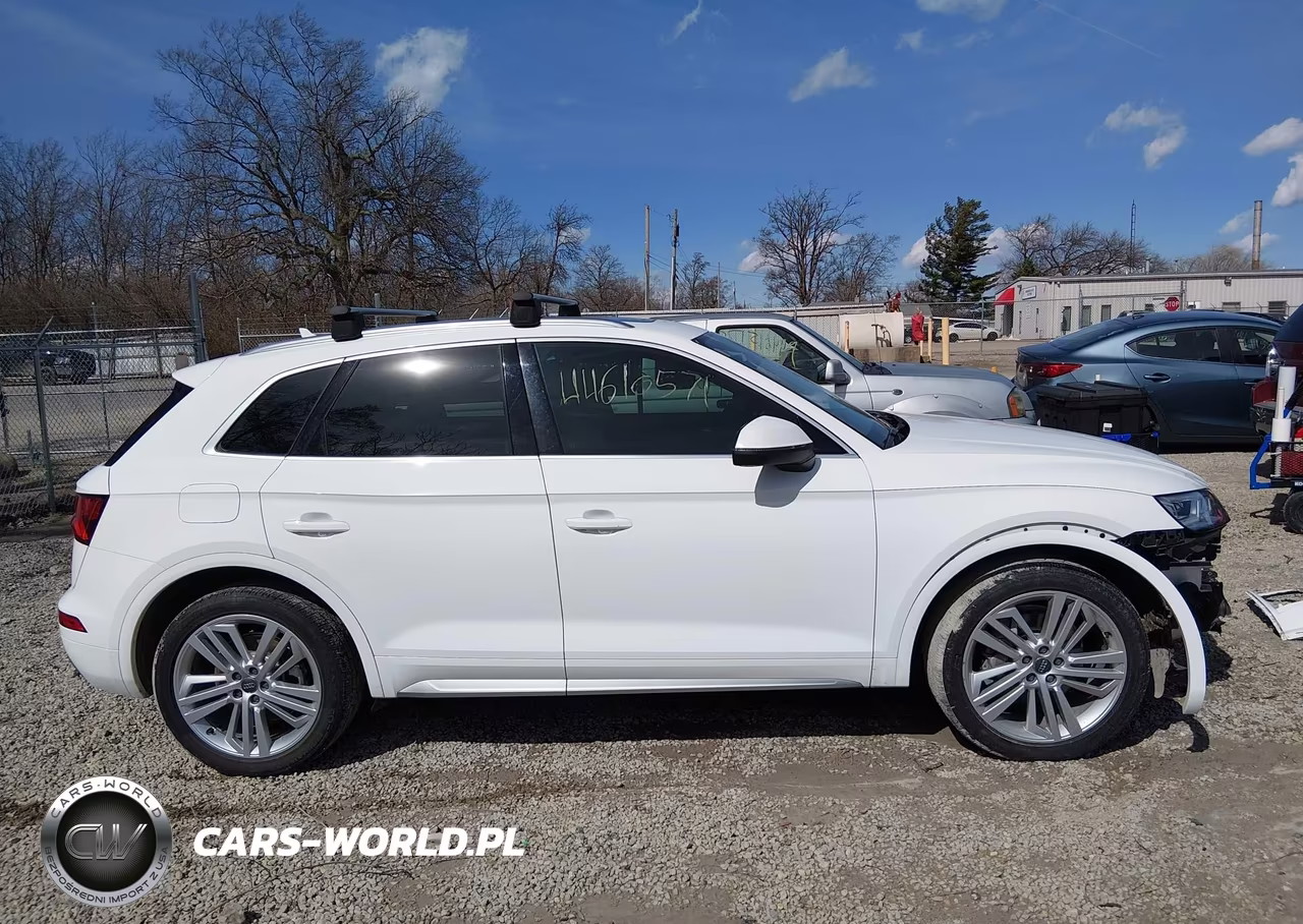 2019 Audi Q5 45 Premium VIN:WA1BNAFY5K2068907 - 14