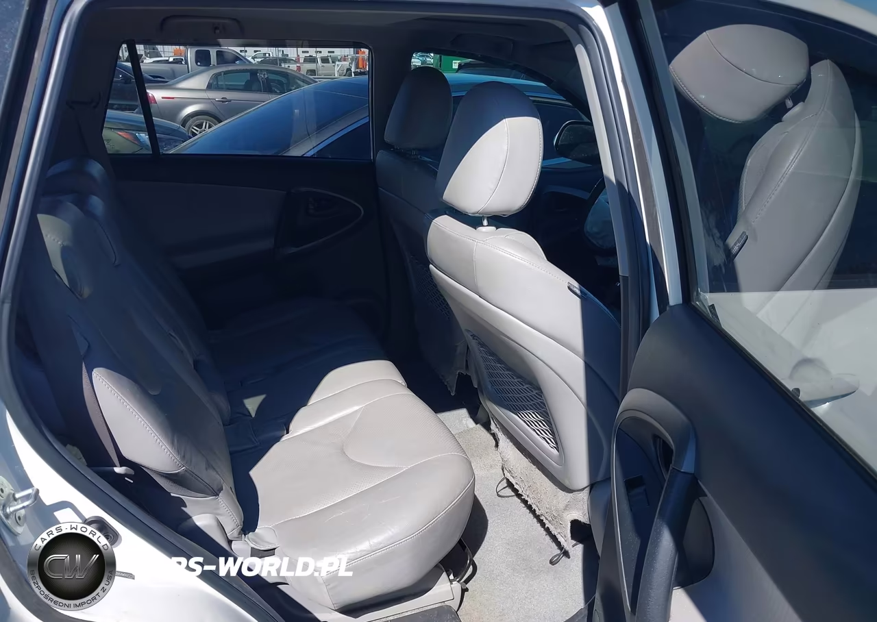 2010 Toyota Rav4 Limited V6 VIN:2T3YK4DV6AW007218 - 8
