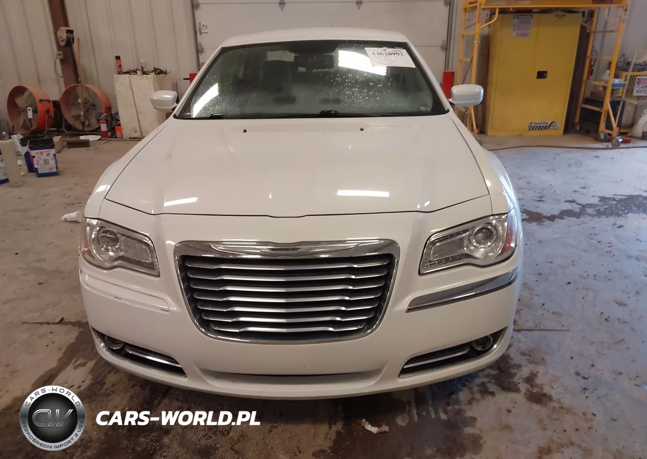 2013 Chrysler 300 Motown VIN:2C3CCAAG7DH534429 - 6