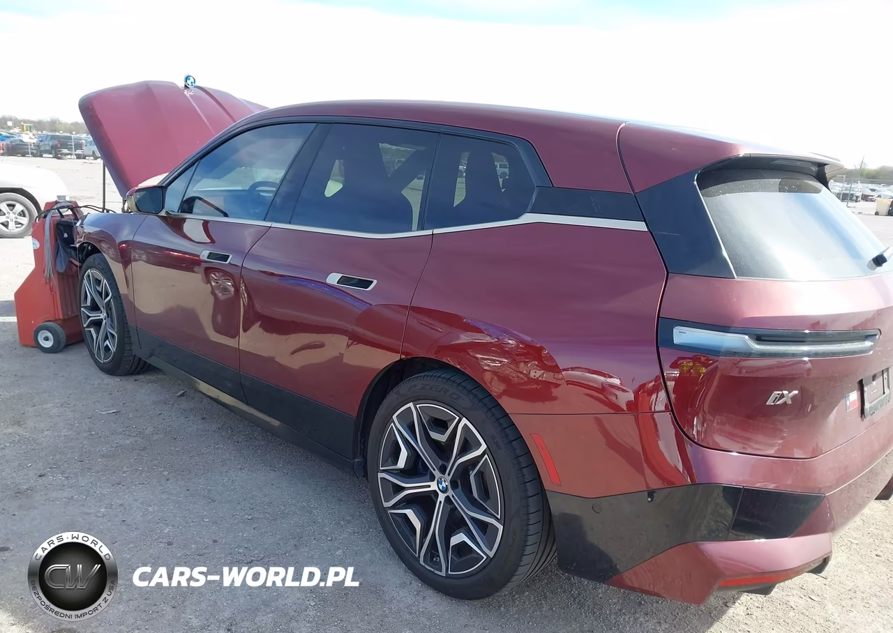 2025 BMW Ix xDrive50 VIN:WB523CF01SCS68268 - 3