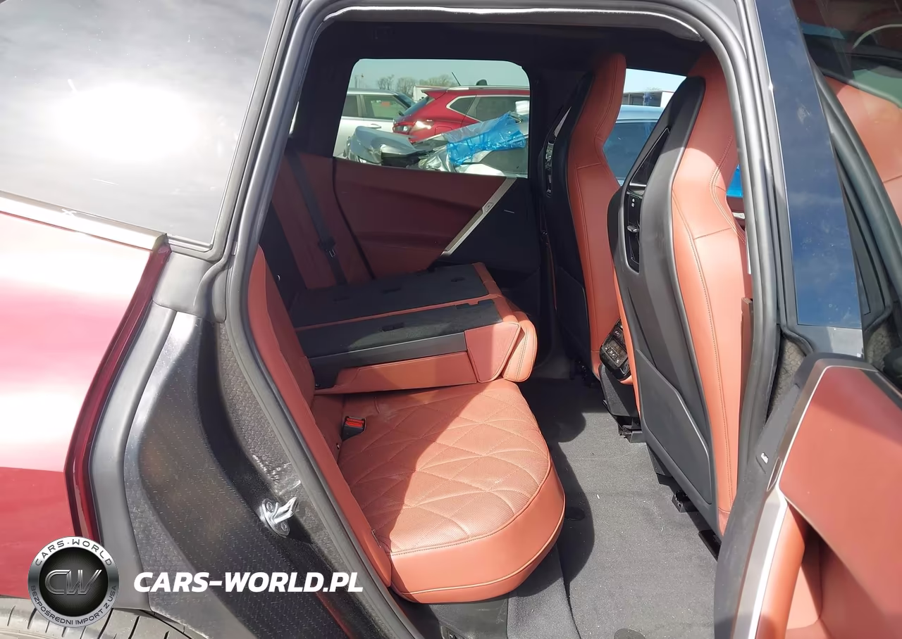 2025 BMW Ix xDrive50 VIN:WB523CF01SCS68268 - 8