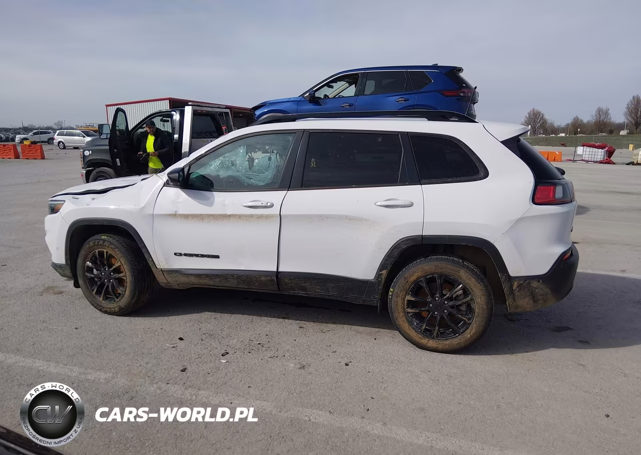 2023 Jeep Cherokee Altitude Lux 4X4 VIN:1C4PJMMB6PD113095 - 13