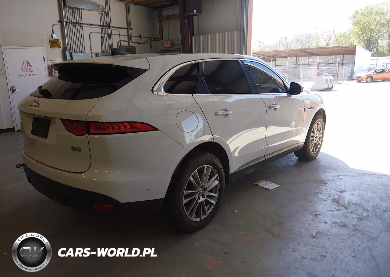 2020 Jaguar F-Pace 30T Prestige VIN:SADCK2GX4LA634050 - 4