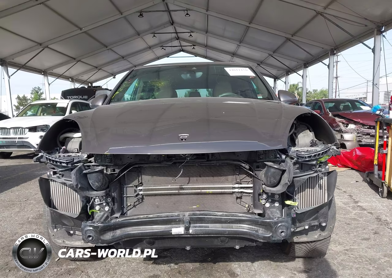 2016 Porsche Cayenne S VIN:WP1AB2A27GLA93021 - 13