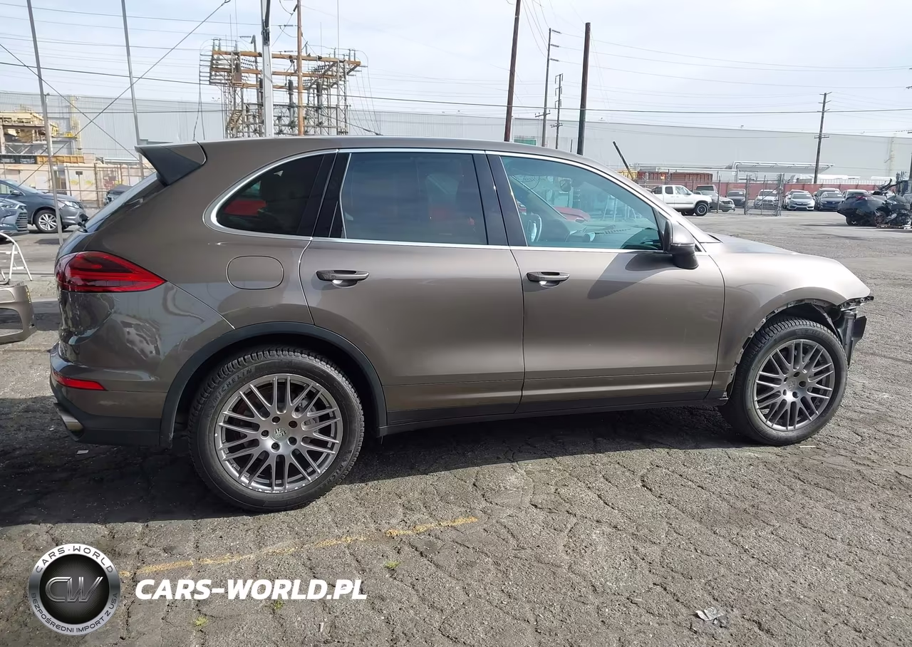2016 Porsche Cayenne S VIN:WP1AB2A27GLA93021 - 14