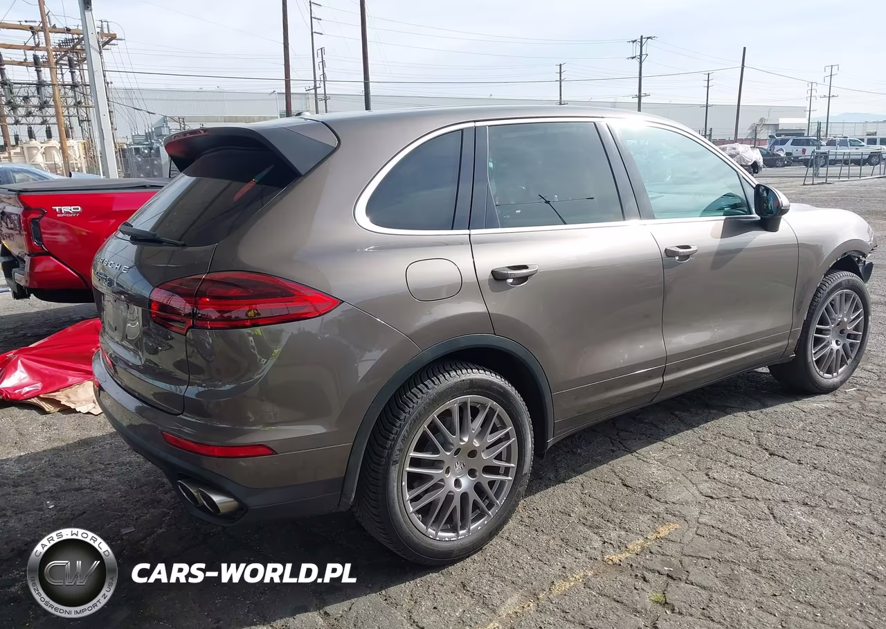 2016 Porsche Cayenne S VIN:WP1AB2A27GLA93021 - 4