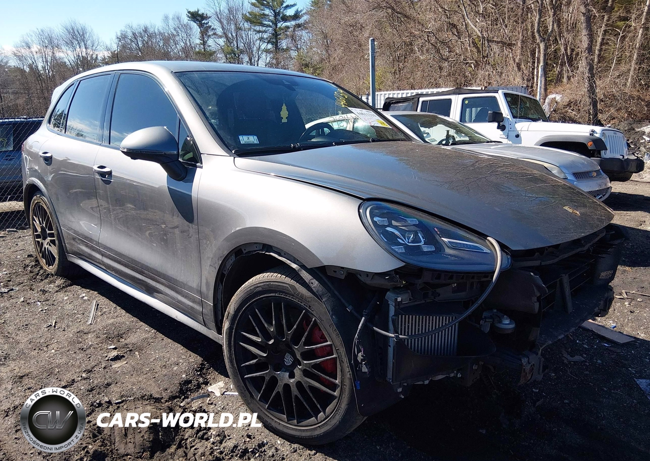 2016 Porsche Cayenne Gts