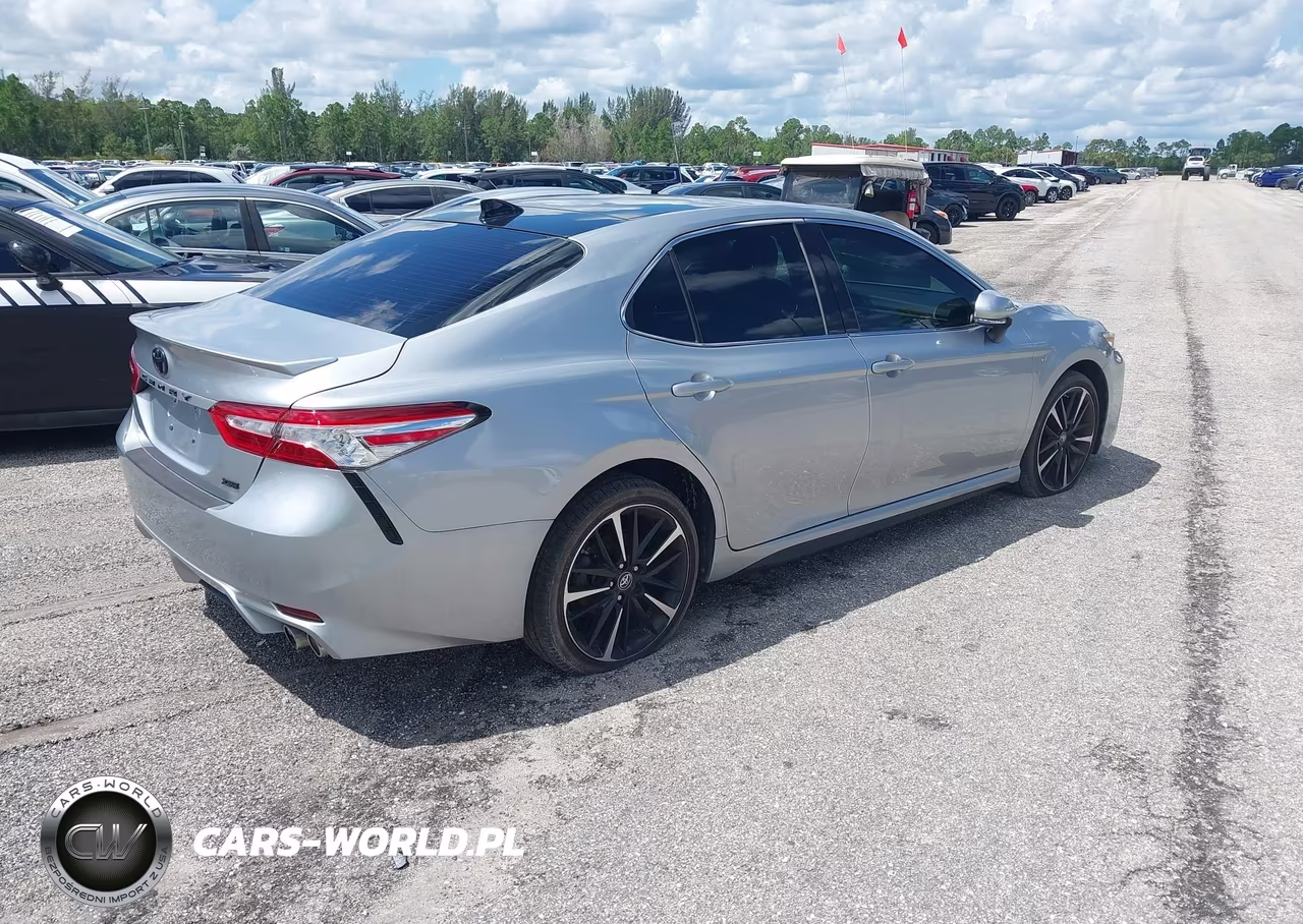 2020 Toyota Camry Xse VIN:4T1K61AK5LU910961 - 4