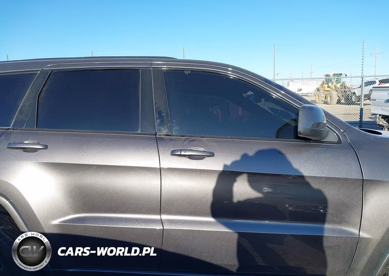 2020 Jeep Grand Cherokee Altitude 4X4 VIN:1C4RJFAG9LC237687 - 14