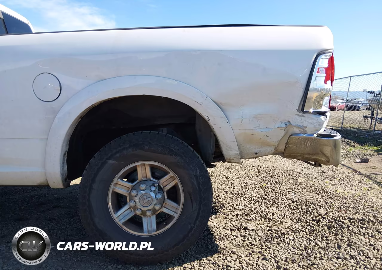 2011 Ram Ram 3500 Laramie VIN:3D73Y3CL5BG622840 - 11