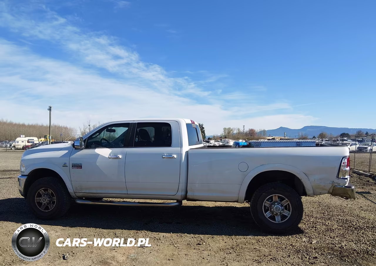 2011 Ram Ram 3500 Laramie VIN:3D73Y3CL5BG622840 - 16