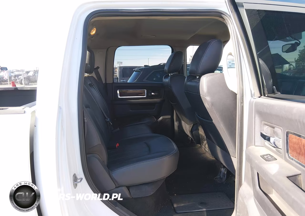 2011 Ram Ram 3500 Laramie VIN:3D73Y3CL5BG622840 - 6