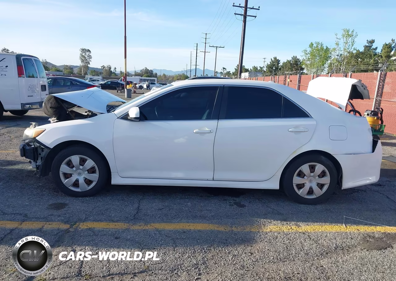 2014 Toyota Camry Se VIN:4T1BF1FK7EU395554 - 15