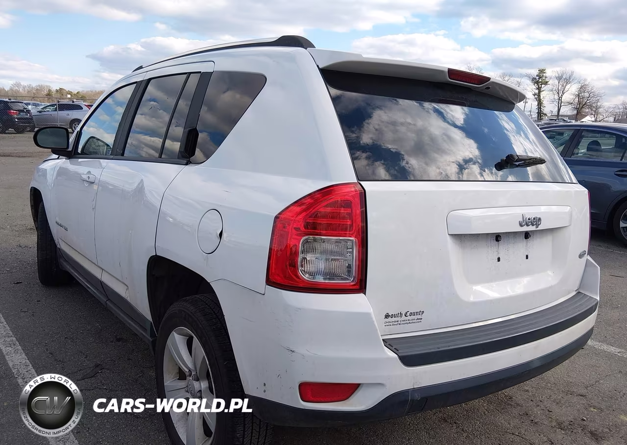 2011 Jeep Compass VIN:1J4NT1FA5BD203619 - 3
