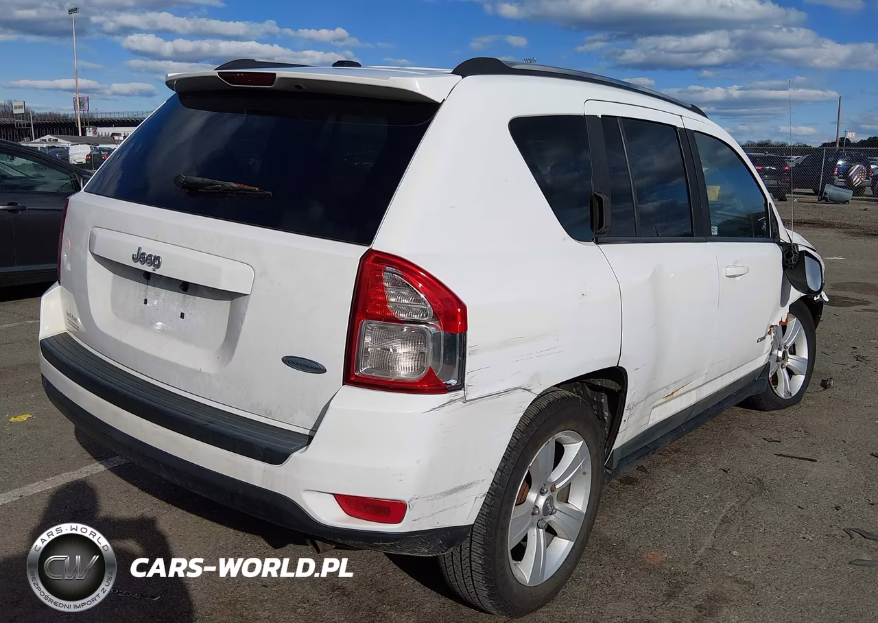 2011 Jeep Compass VIN:1J4NT1FA5BD203619 - 4