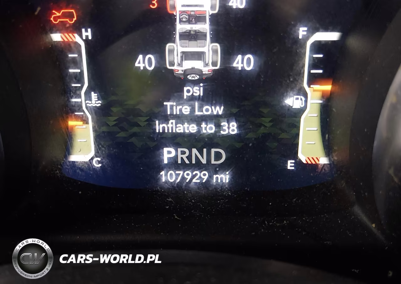 2019 Jeep Wrangler Unlimited Sport Altitude 4X4 VIN:1C4HJXDG4KW657643 - 15