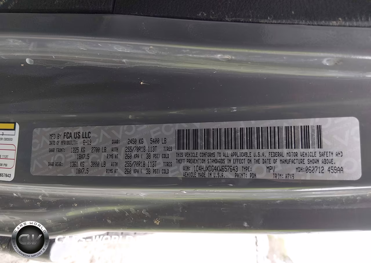 2019 Jeep Wrangler Unlimited Sport Altitude 4X4 VIN:1C4HJXDG4KW657643 - 9
