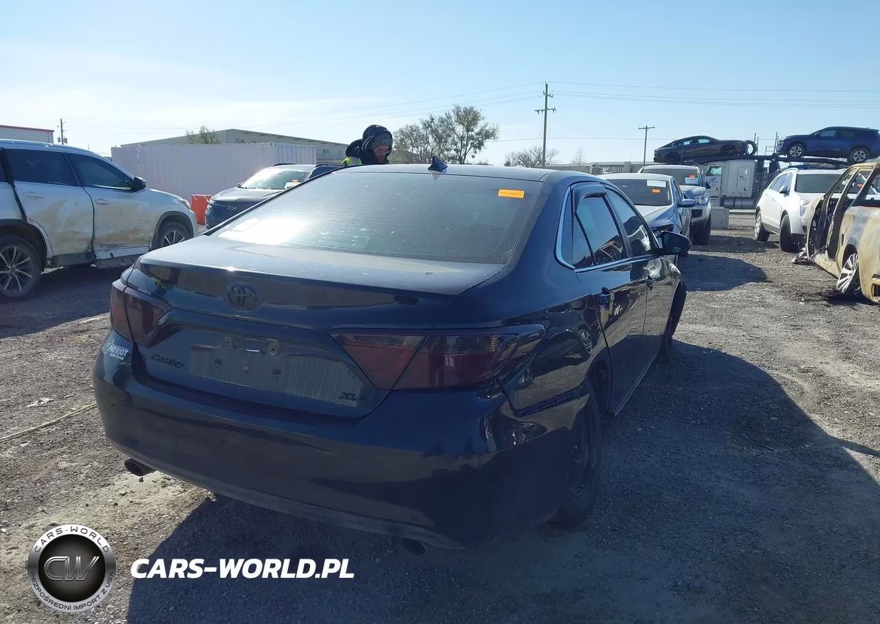 2017 Toyota Camry Xle V6 VIN:4T1BK1FK3HU577896 - 4