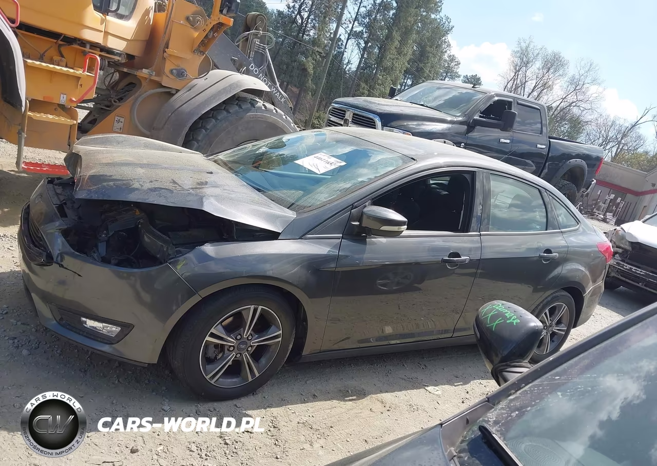 2017 Ford Focus Se VIN:1FADP3FE6HL324555 - 14