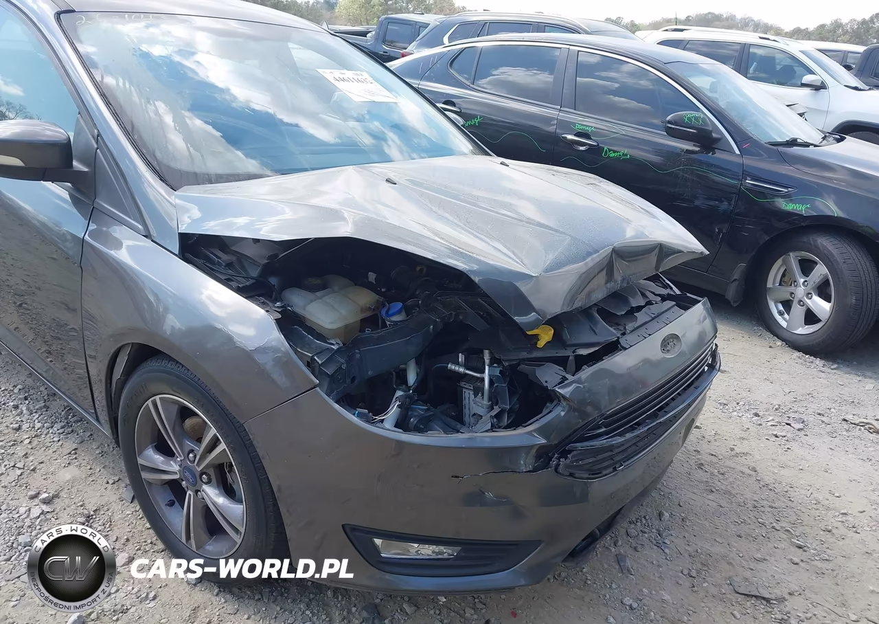 2017 Ford Focus Se VIN:1FADP3FE6HL324555 - 6