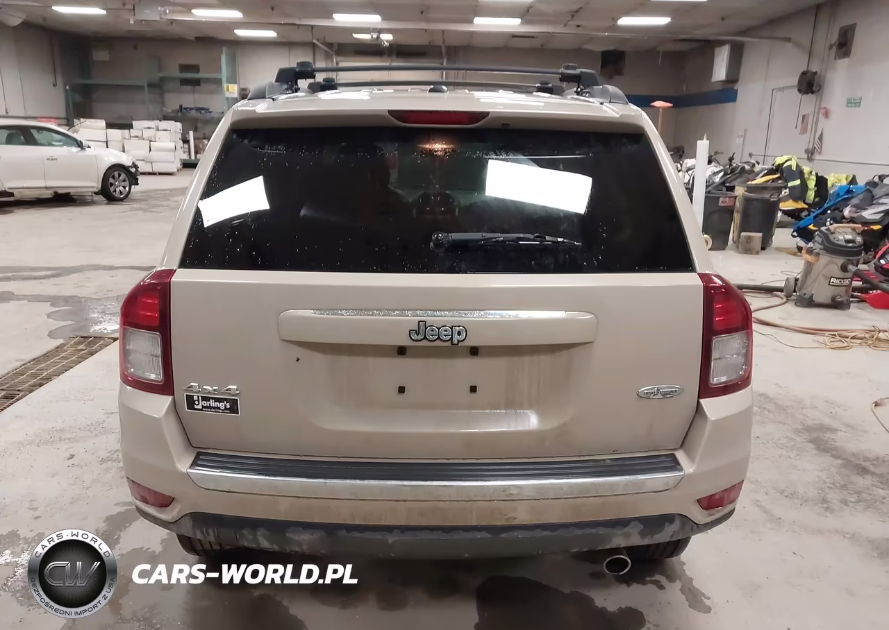 2016 Jeep Compass High Altitude Edition VIN:1C4NJDEB1GD793767 - 16