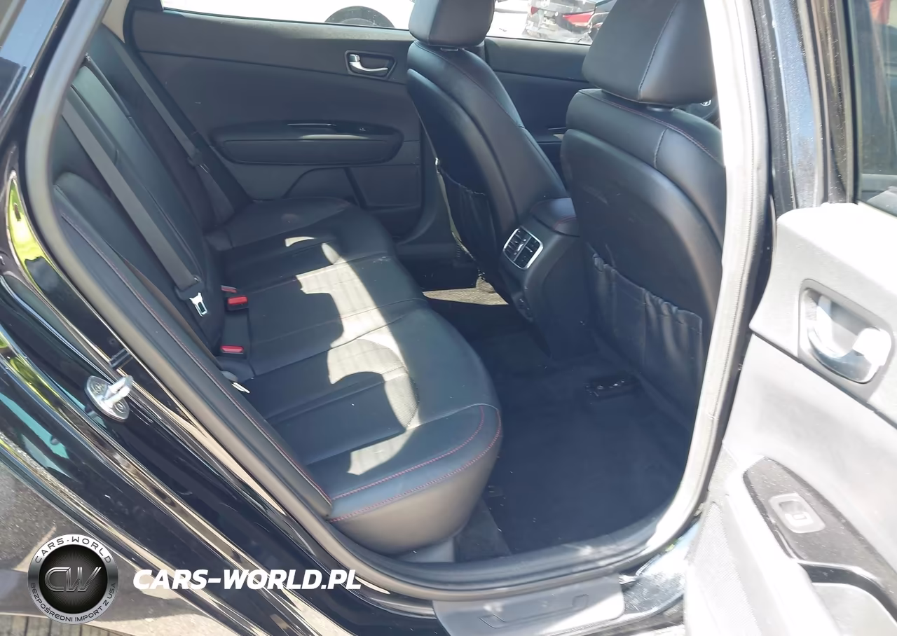 2018 Kia Optima Sx Turbo VIN:5XXGW4L26JG228117 - 8