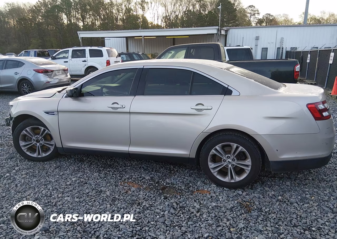 2017 Ford Taurus Se VIN:1FAHP2D88HG146469 - 15