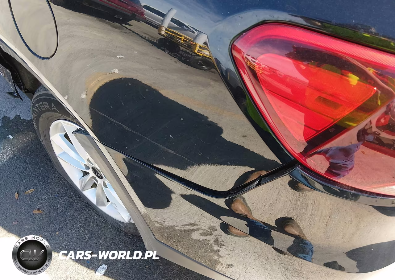 2019 Kia Sorento 2.4L Lx VIN:5XYPG4A3XKG568991 - 17