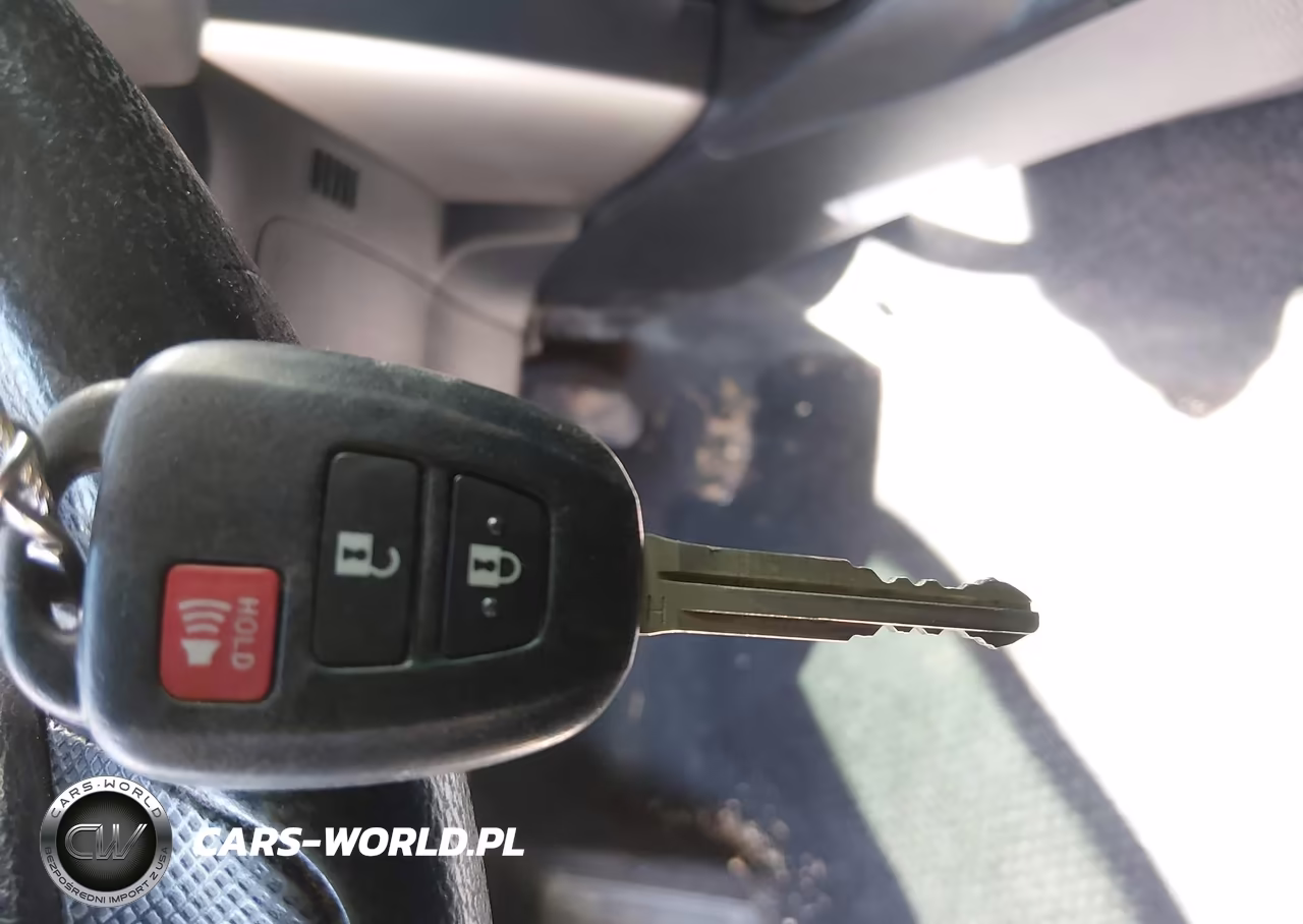 2018 Toyota Rav4 Le VIN:JTMZFREV7JJ150441 - 11
