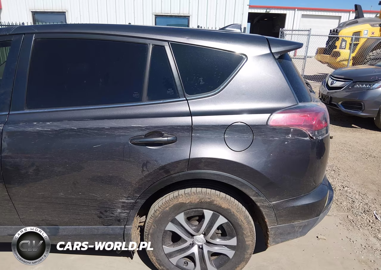2018 Toyota Rav4 Le VIN:JTMZFREV7JJ150441 - 6