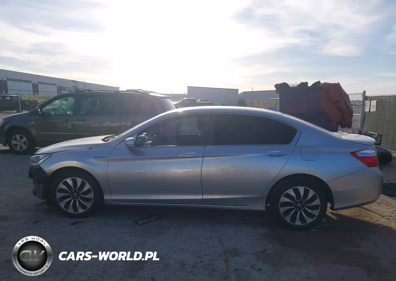 2015 Honda Accord Hybrid VIN:1HGCR6F38FA003451 - 13