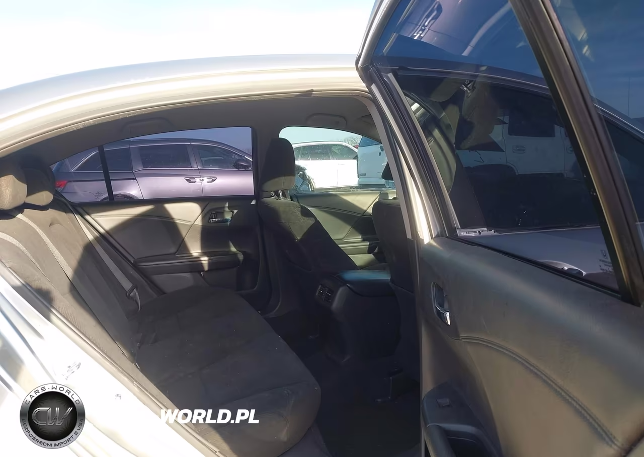 2015 Honda Accord Hybrid VIN:1HGCR6F38FA003451 - 7