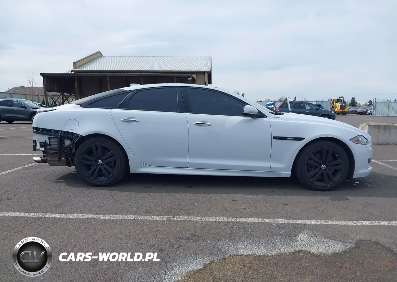 2017 Jaguar Xj R-Sport VIN:SAJWJ1CD1H8W07406 - 14