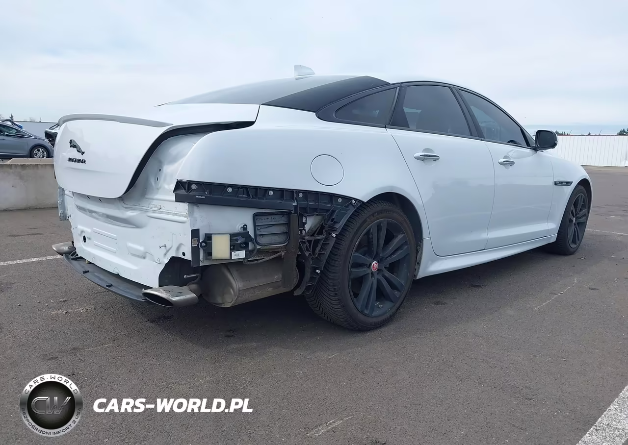 2017 Jaguar Xj R-Sport VIN:SAJWJ1CD1H8W07406 - 4