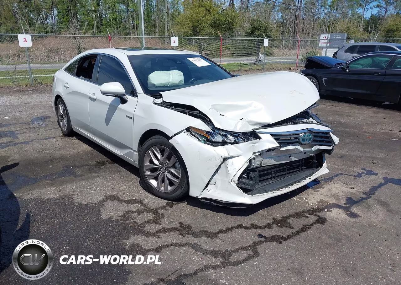 2019 Toyota Avalon Hybrid Xle