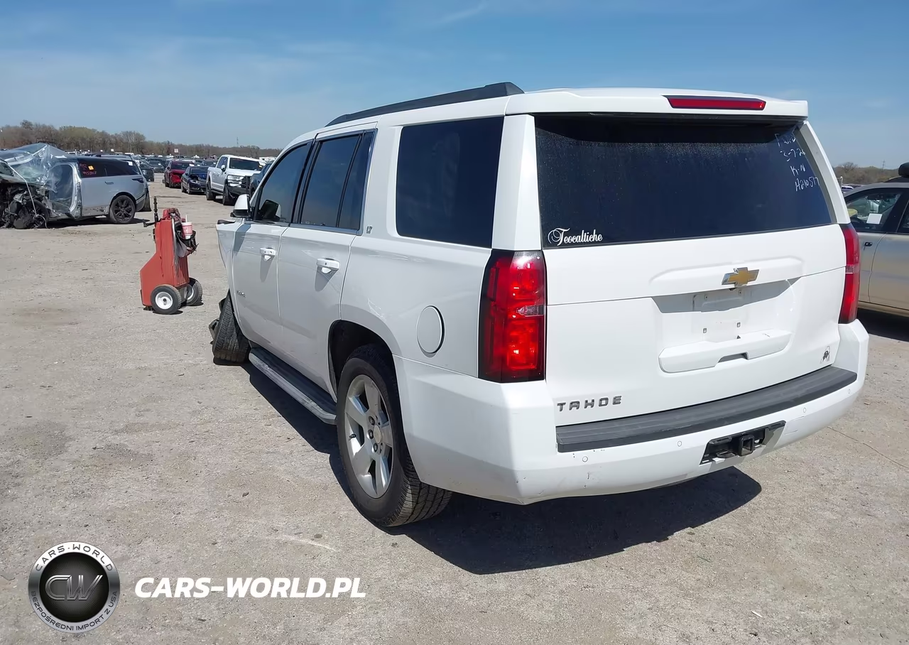 2015 Chevrolet Tahoe Lt VIN:1GNSKBKC3FR114026 - 3