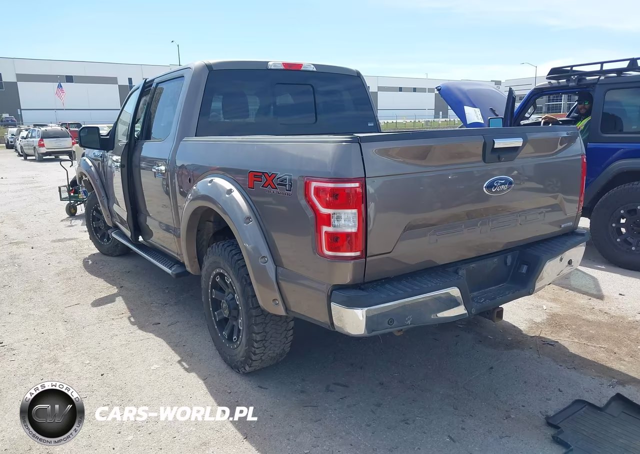 2018 Ford F-150 Xlt VIN:1FTEW1EG0JFA04158 - 3