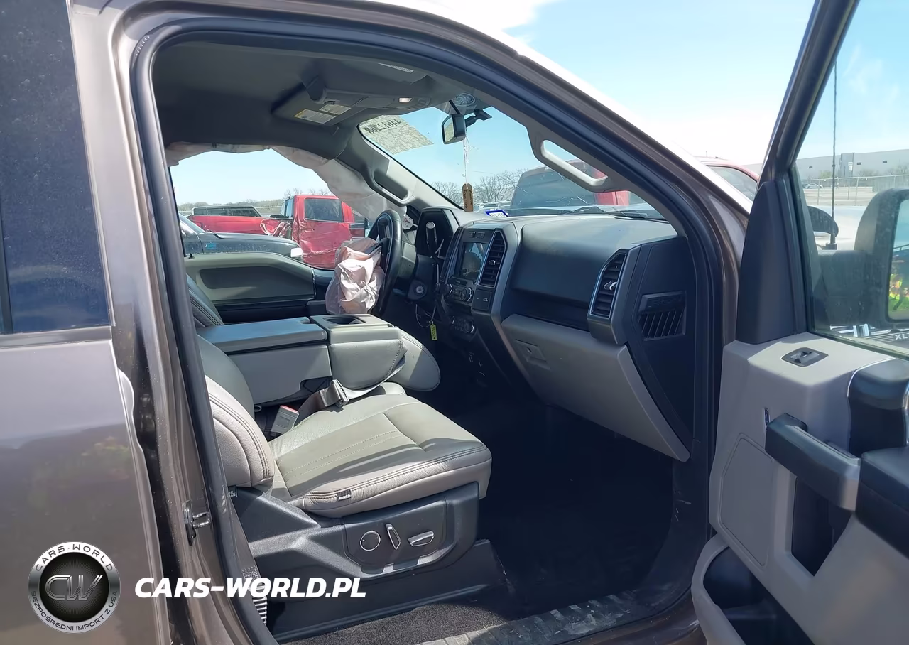 2018 Ford F-150 Xlt VIN:1FTEW1EG0JFA04158 - 5