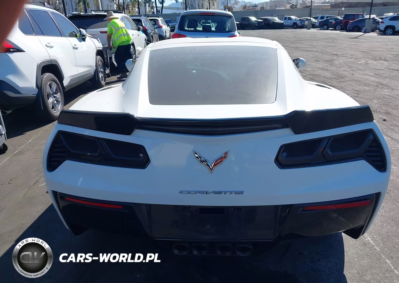 2016 Chevrolet Corvette Stingray VIN:1G1YB2D7XG5123729 - 17