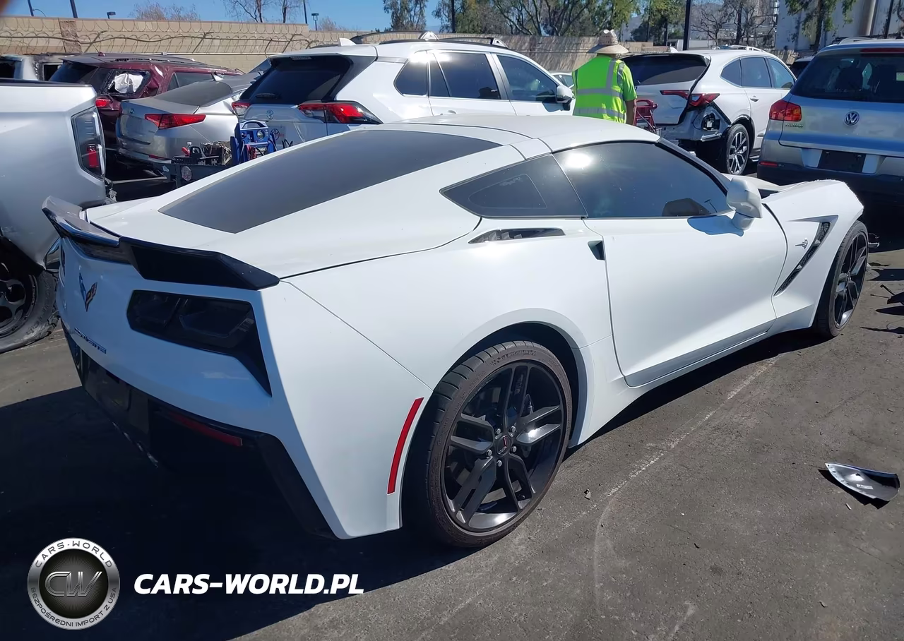 2016 Chevrolet Corvette Stingray VIN:1G1YB2D7XG5123729 - 4