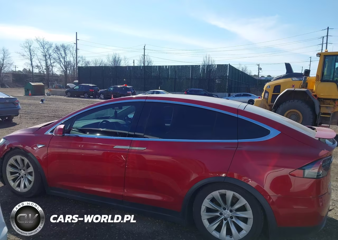 2016 Tesla Model X 60D-70D-75D-90D-P100D VIN:5YJXCBE20GF013287 - 14