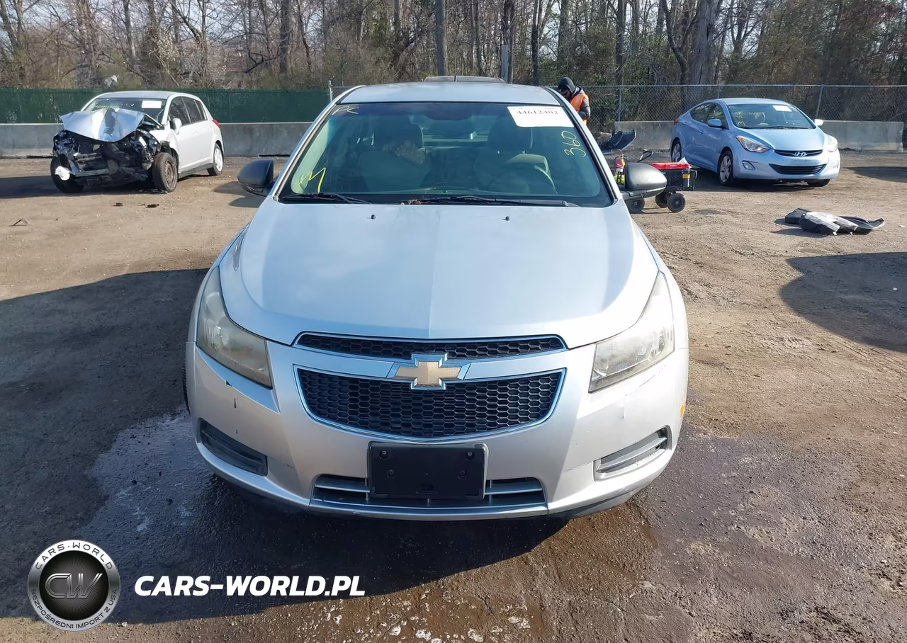 2012 Chevrolet Cruze Ls VIN:1G1PC5SH6C7220060 - 12