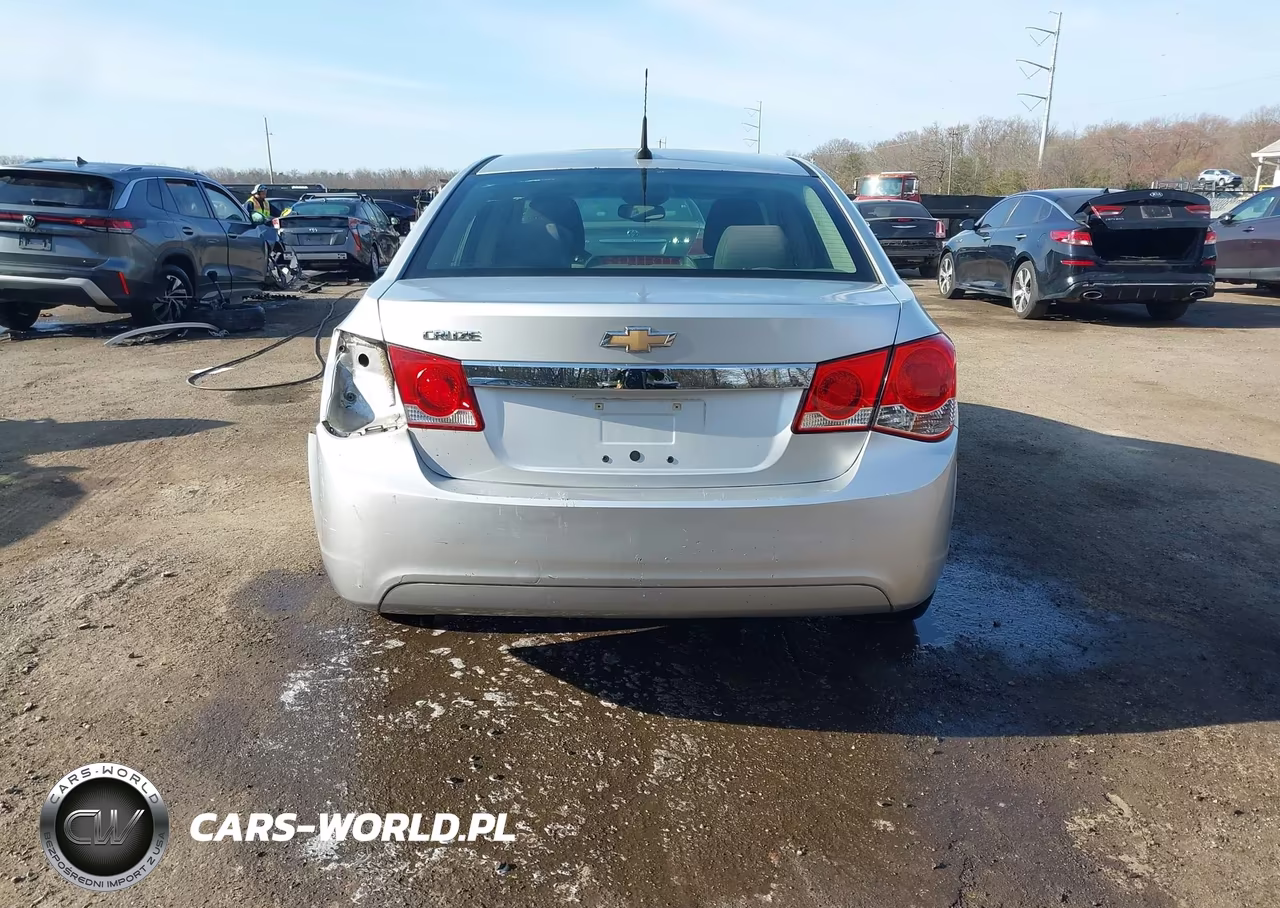 2012 Chevrolet Cruze Ls VIN:1G1PC5SH6C7220060 - 16