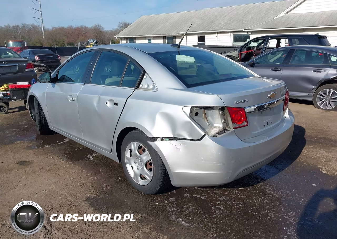 2012 Chevrolet Cruze Ls VIN:1G1PC5SH6C7220060 - 3