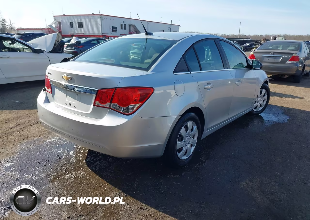 2012 Chevrolet Cruze Ls VIN:1G1PC5SH6C7220060 - 4