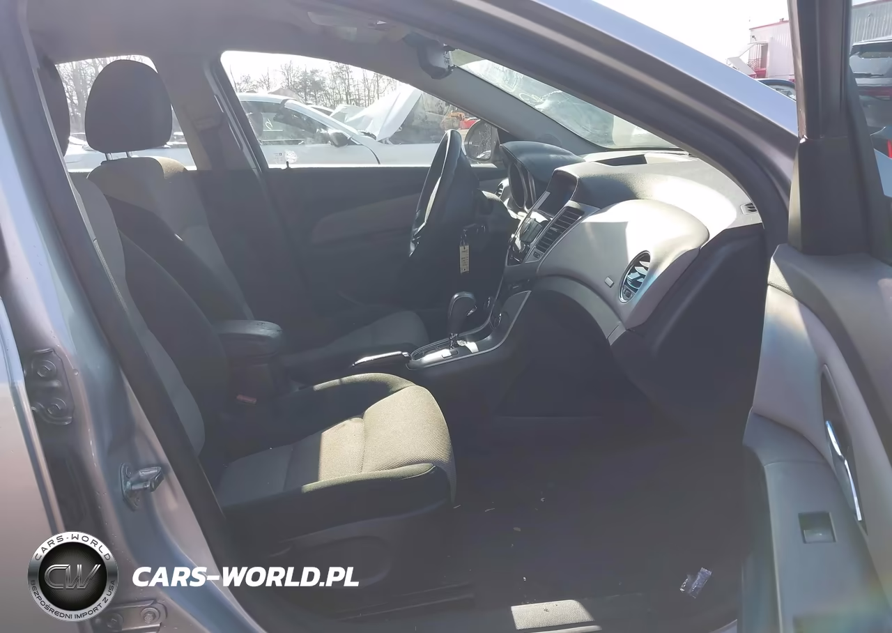 2012 Chevrolet Cruze Ls VIN:1G1PC5SH6C7220060 - 5
