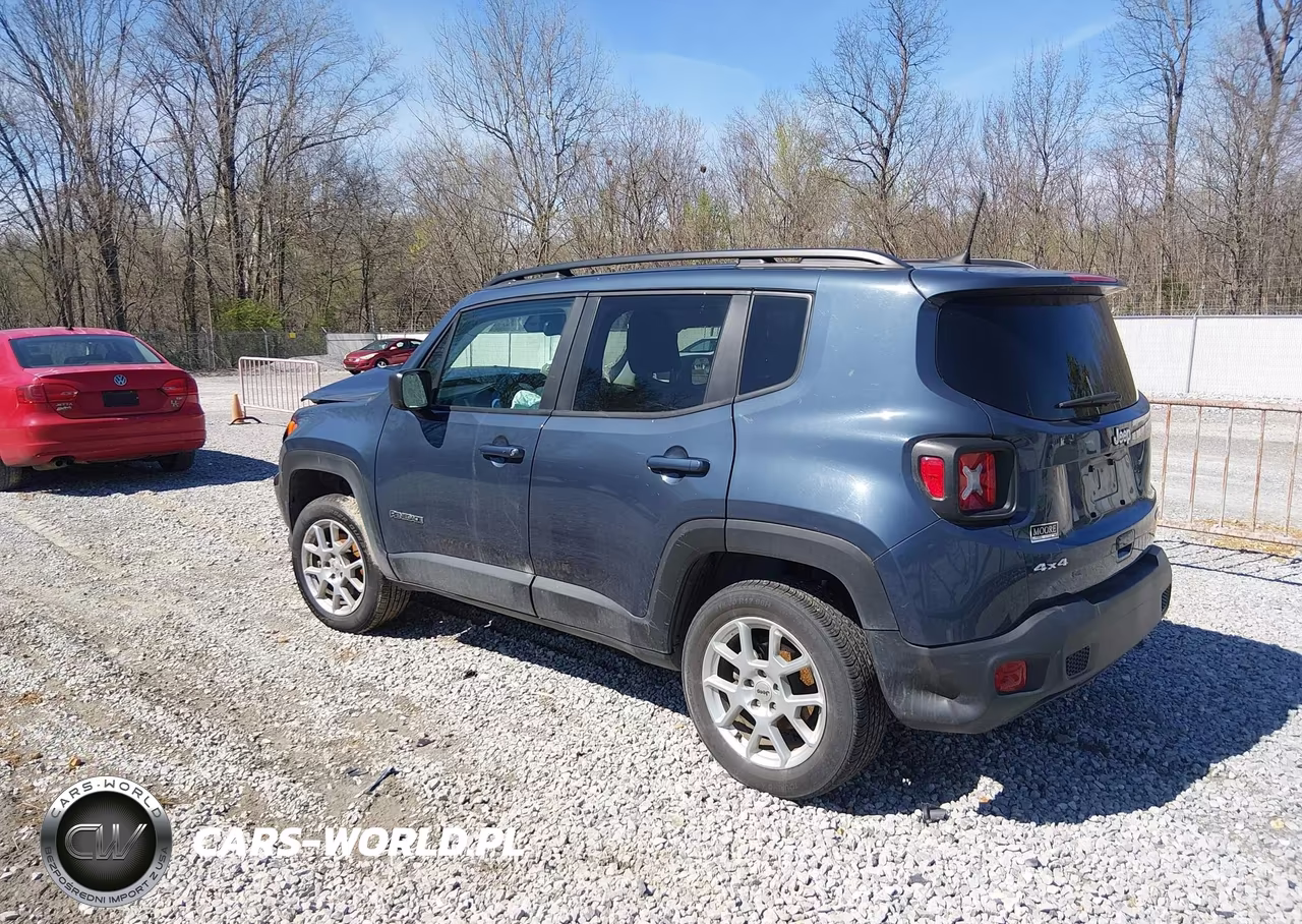 2022 Jeep Renegade Latitude 4X4 VIN:ZACNJDB12NPN83573 - 3